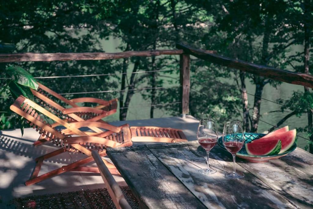Lake House I // Alauzet Ecolodge + Nature Spa Castelnau-de-Mandailles Zewnętrze zdjęcie